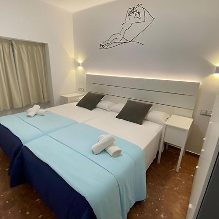 Marques De Guadiaro 1 Apartamentos Malaga Luaran gambar