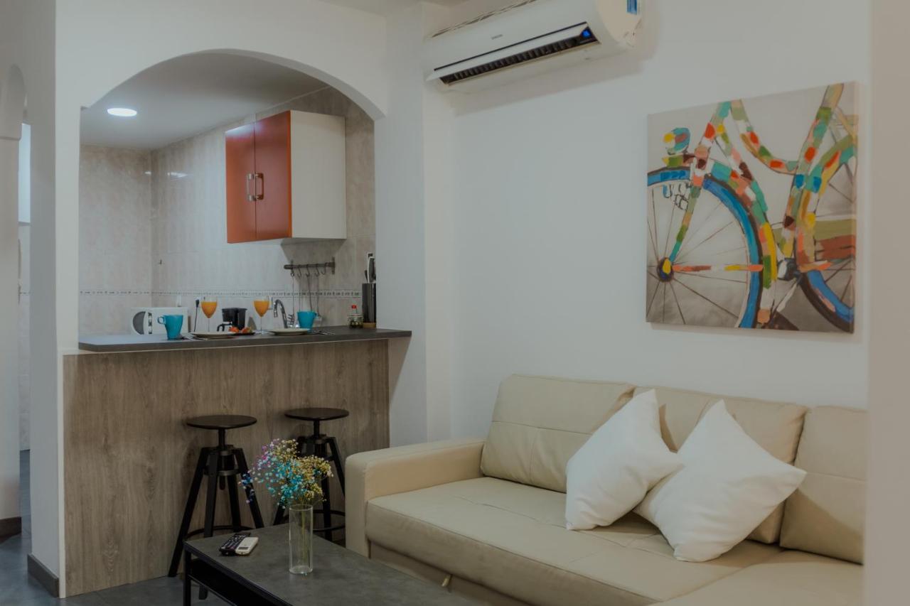 Marques De Guadiaro 1 Apartamentos Malaga Luaran gambar