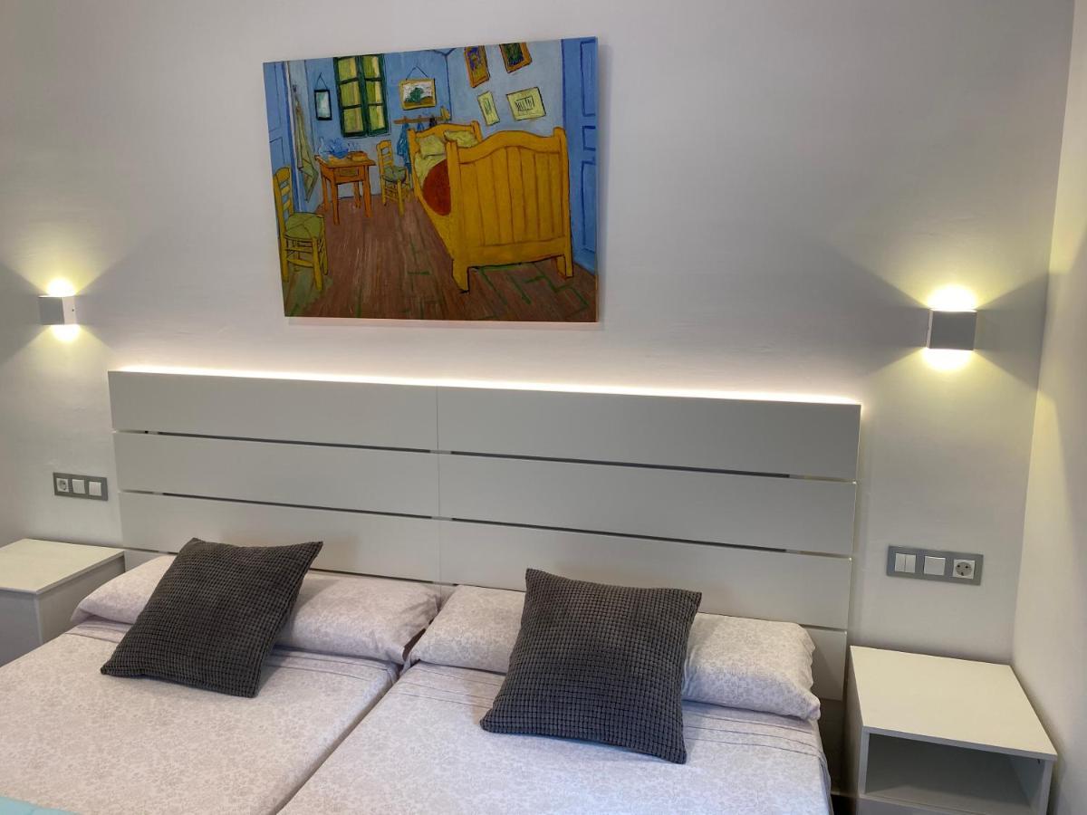 Marques De Guadiaro 1 Apartamentos Malaga Luaran gambar